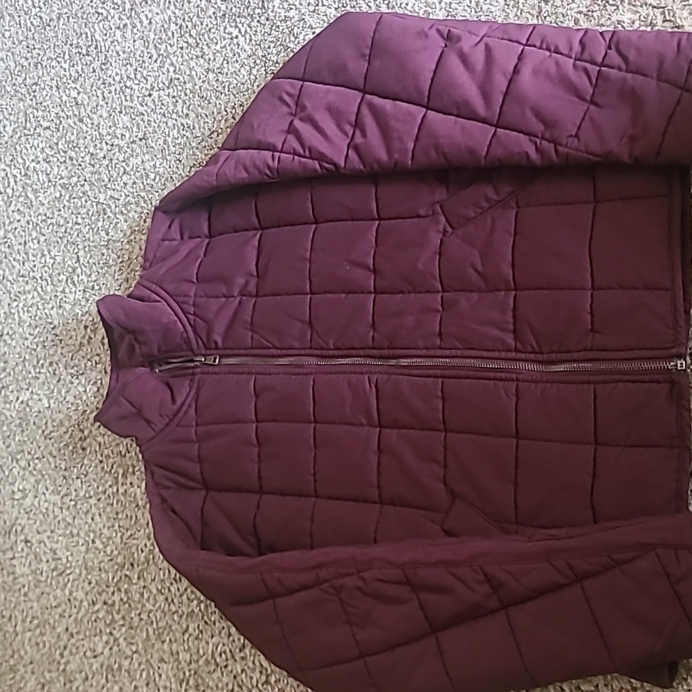 Burgundy dip quilted jacket